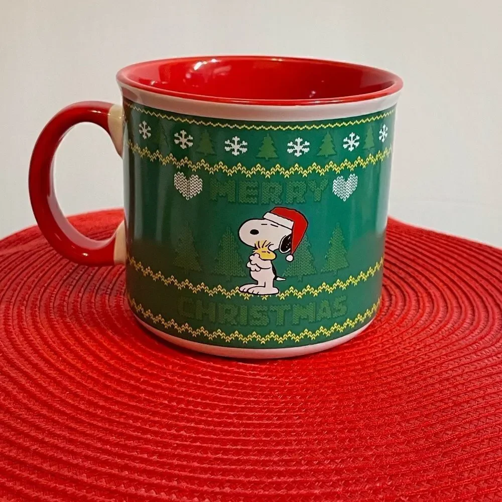 Peanuts Snoopy Holiday Mug NWT